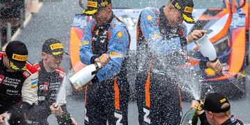 Tanak y su navegante Jarveoja, ganadores en Bélgica.