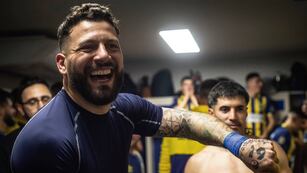 Jorge Broun se escribió el número 19 en la mano izquierda luego de la victoria.