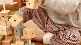 Buscan a familias para adoptar a un niño en Córdoba.