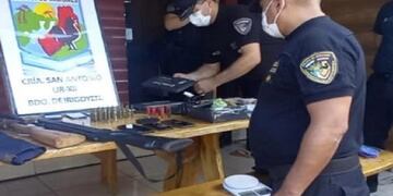 San Antonio: secuestrar armas, droga en una vivienda.