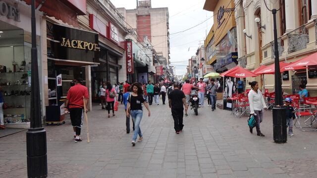 Zona comercial de San Salvador de Jujuy.