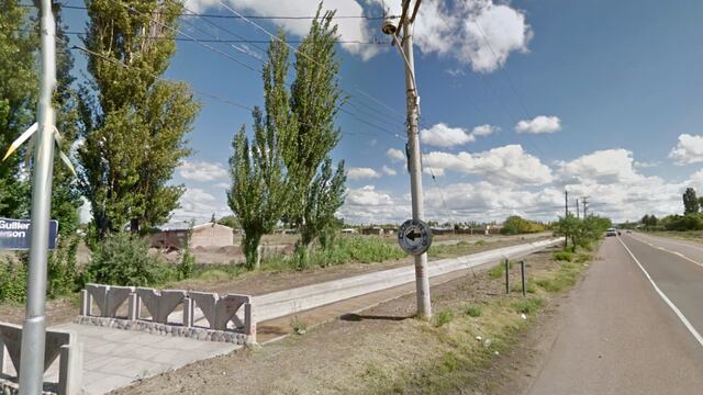 Una niña de 4 años cayó al canal Cerrito y la rescató un joven que pasaba por el lugar.
