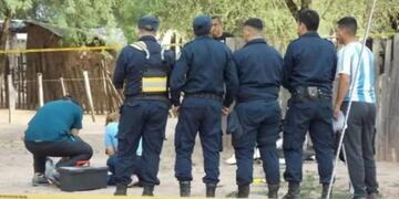 Una bebé habría sido enterrada viva por su madre en Santiago del Estero y murió.