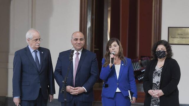 Taiana, Manzur, Cerruti y Vizzotti brindaron una conferencia de prensa en Casa Rosada.