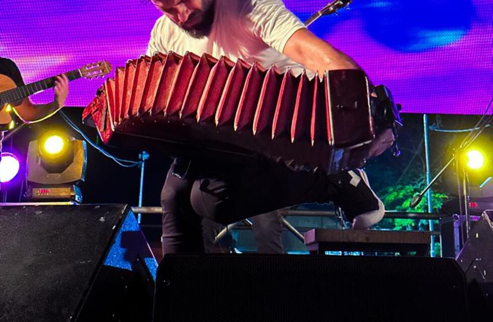 Juan Manuel Bilat, el acordeonista que logró acercar a los jóvenes a la música popular