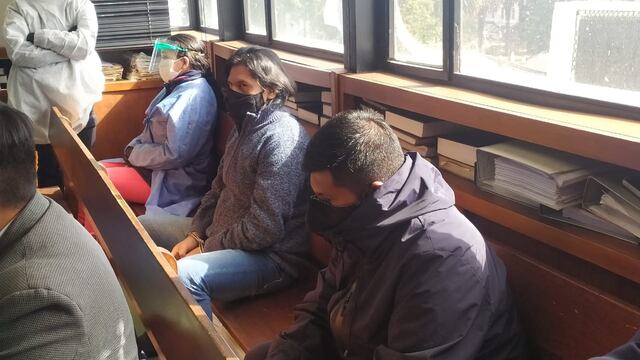 Iris García y los hermanos Tolaba, que llegaron a juicio acusados de haber asesinado a Esther Flores Carrasco prendiéndole fuego en un basural mientras aún permanecía con vida.