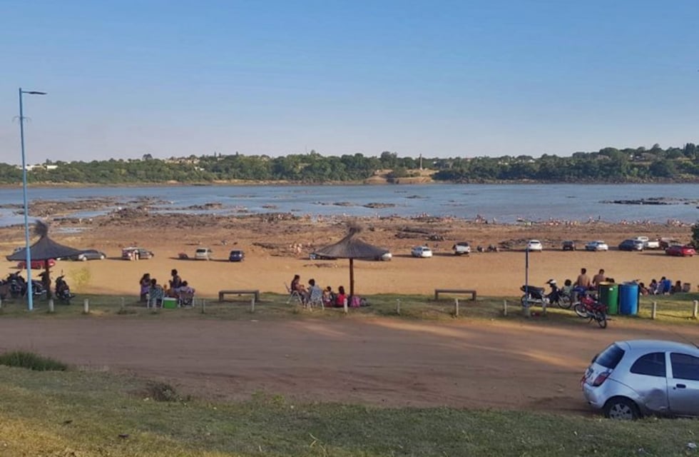 Concordia: Cuatro jóvenes debieron ser rescatados tras ser arrastrados por la corriente del río