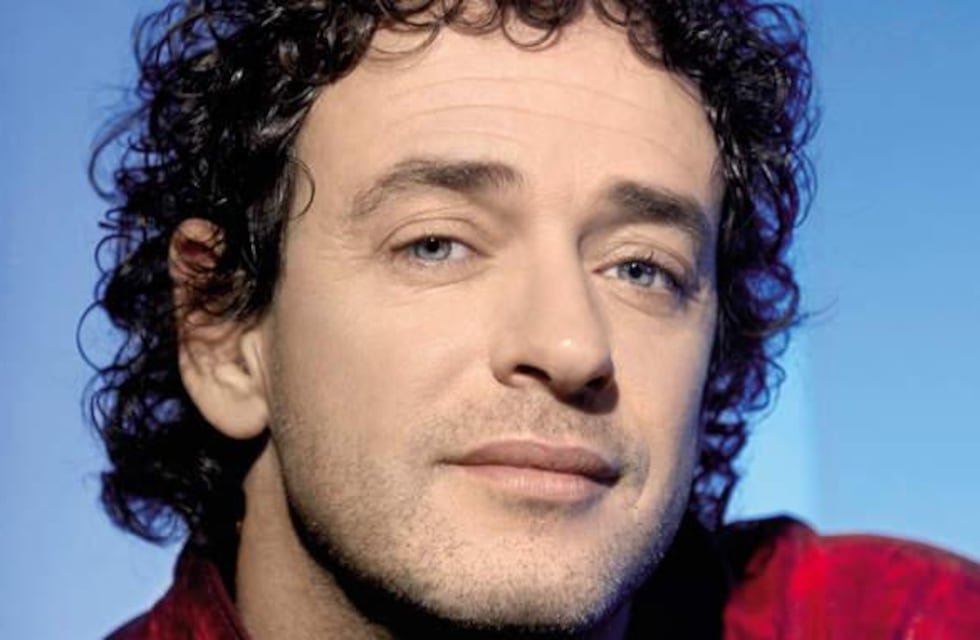 Así se vería hoy Gustavo Cerati a sus 66 años, según la Inteligencia Artificial