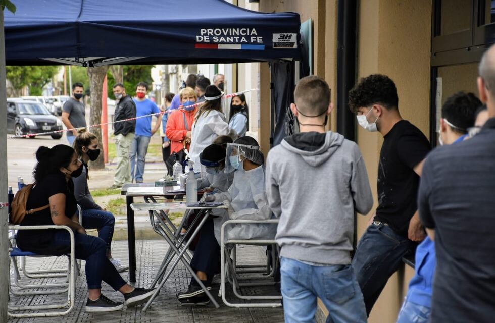 Detectan 1.380 nuevos casos de coronavirus en Santa Fe