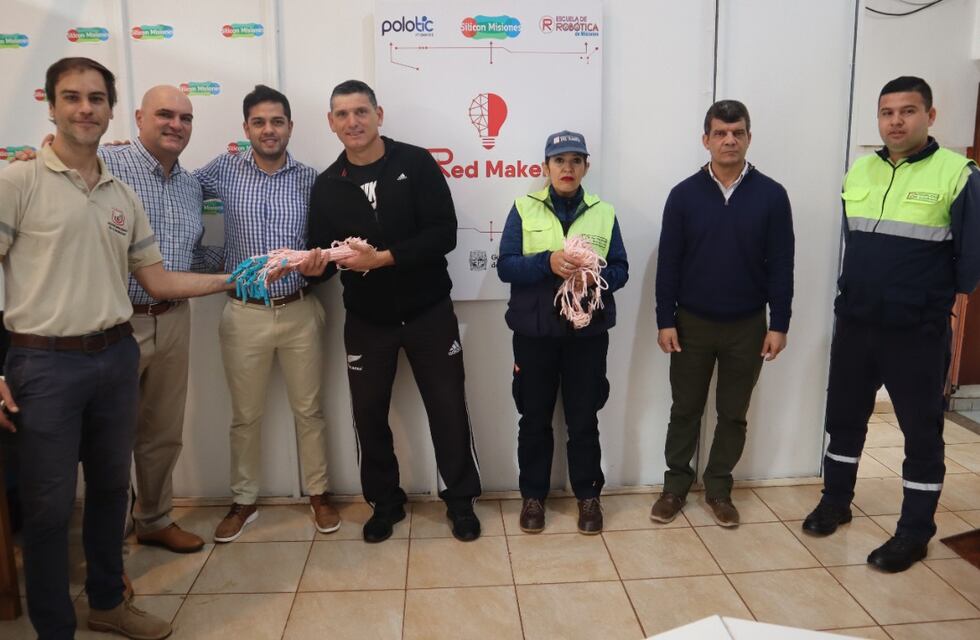 El Aula Maker de Eldorado entregó elementos al personal municipal