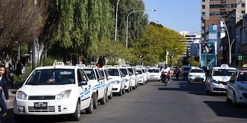 Los taxis de San Luis contarán con una APP que permitirá identificar a los pasajeros y tecnología de seguimiento satelital de las unidades. Gentileza