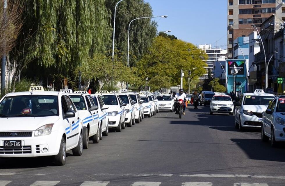 Seguridad: taxistas incorporarán tecnología satelital