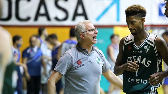 Claudio Arrigoni no pudo sostener lo que fue su debut triunfal en Atenas. Dura derrota con Platense (La Voz).