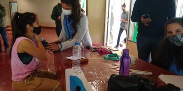 Se desarrolló un operativo integral para personal de la Facultad de Ciencias Forestales.