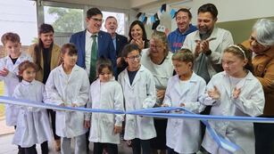 El ministro de Educación, José Goity, inauguró este miércoles el Jardín de Infantes Nº 393 en Bella Italia y un aula en la Escuela Nº 394 “Florentino Ameghino” en Josefina.