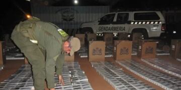Secuestran contrabando de cigarrillos en Comandante Andresito.