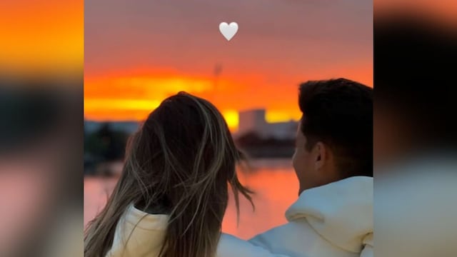 Con una tierna postal, la Araña blanqueó su romance en redes.