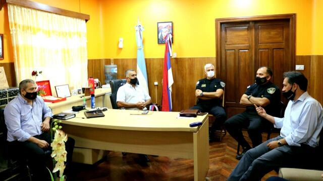 La reunión realizada en la Unidad Regional III de Eldorado entre las partes.