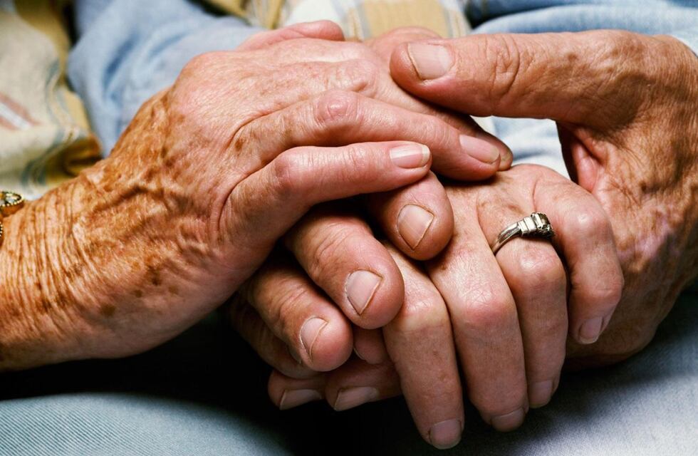 Día de los abuelos: cinco famosos que tienen nietos y que seguro no lo sabías