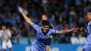 Festejo de Gonzalo Romero para que Belgrano le gane a Talleres. Como ocurrió ante Instituto.