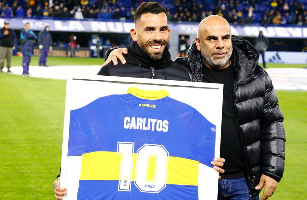 El estruendoso recibimiento de La Bombonera a Carlos Tevez con Rosario Central