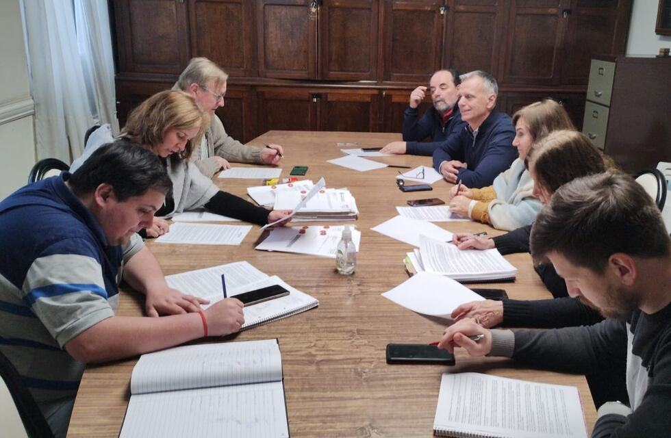 Comisión de Legislación de Tres Arroyos: Proponen a beneficiarios de planes comunitarios para el Programa de Acceso Seguro a Escuelas