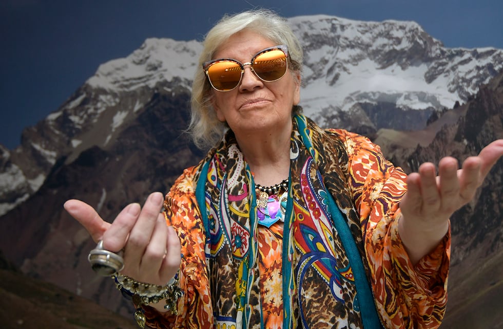 La increíble historia de la bruja que se enamoró de Menem y predijo la muerte de Menem Jr.