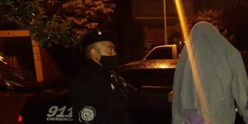 A punta de pistola, le robaron a un remisero en Colonia Liebig.