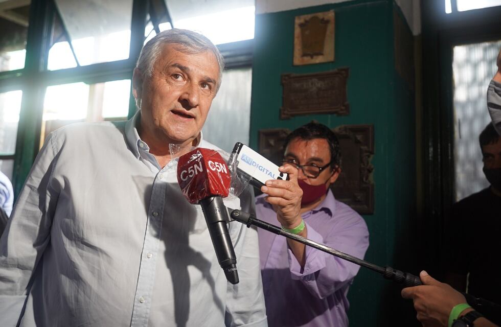 “Cualquiera cobra cualquier cosa”, dijo Morales quejándose de los precios