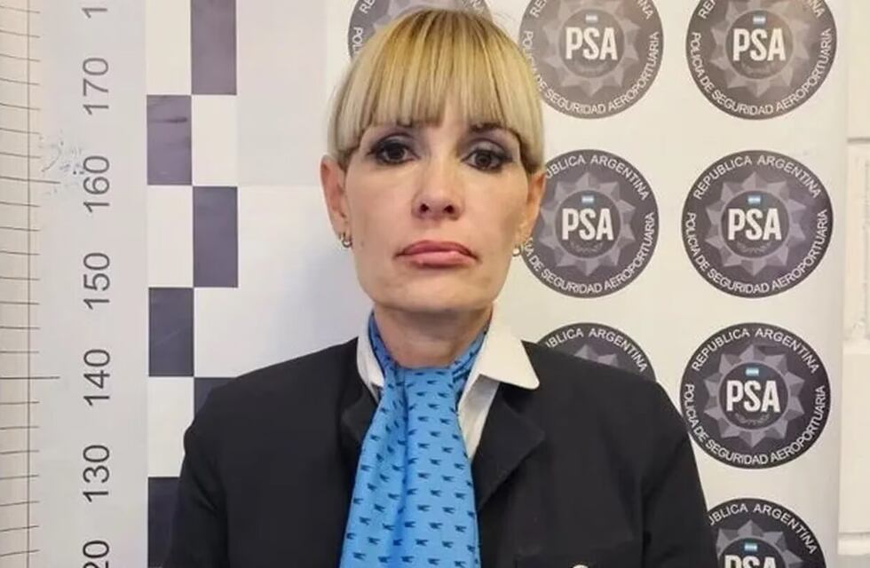 Amenaza de bomba en el avión de Aerolíneas Argentinas: volvió a trabajar el ex de la azafata detenida