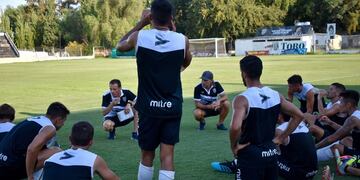 Gimnasia de Mendoza tendrá un duro compromiso ante Güemes de Santiago del Estero por la Primera Nacional.