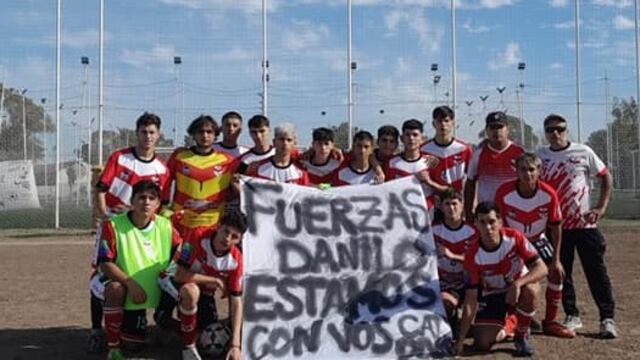 Puntaltense necesita más de 1 millón para no quedar ciego y venden bonos para ayudarlo