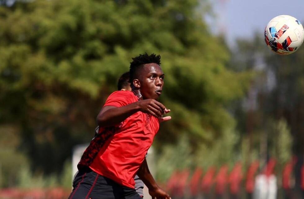 Newell’s presenta un cambio ante River y habilitaron a Djorkaeff Reasco