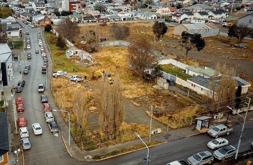 La Municipalidad de Ushuaia realiza los primeros trabajos en el terreno donde se construirá la sede del CAAD