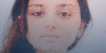 Piden colaboración para encontrar a una joven en Córdoba