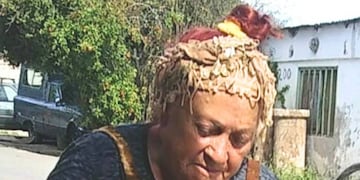 La mujer de 74 años fue acribillada frente a una vivienda del barrio Ludueña.