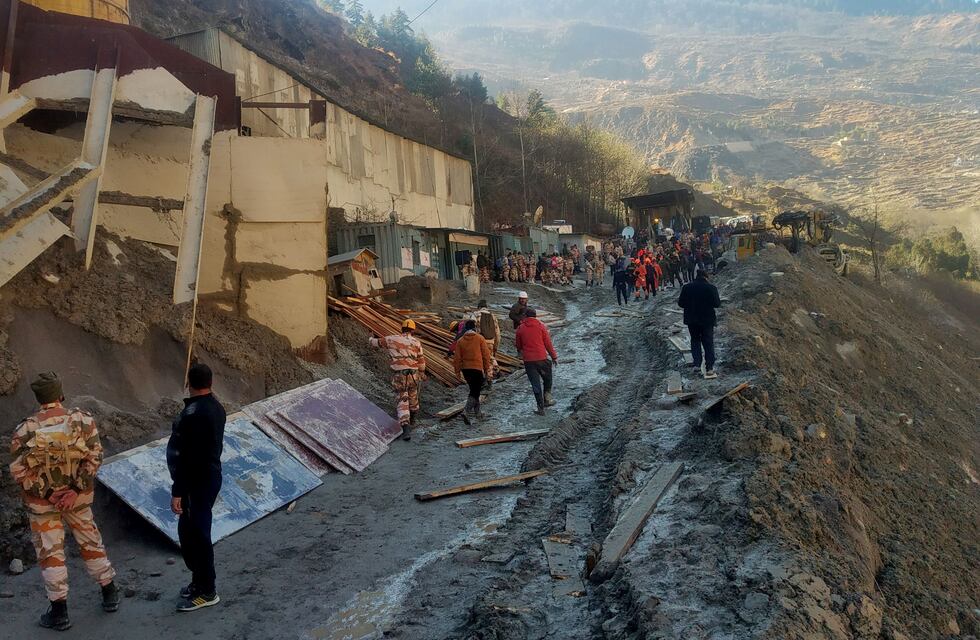 India: al menos 18 muertos y 200 desaparecidos por la rotura de un glaciar en el Himalaya