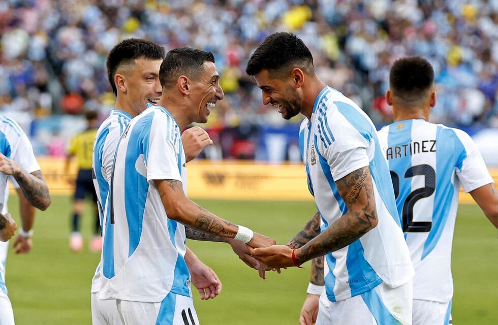 El tremendo elogio que le hizo Di María al Cuti; los números del defensor y qué dijo en las redes