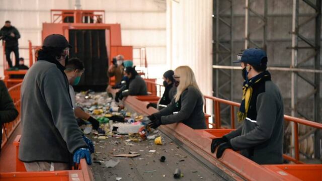 En el establecimiento trabajan recolectores urbanos que formaron una cooperativa.