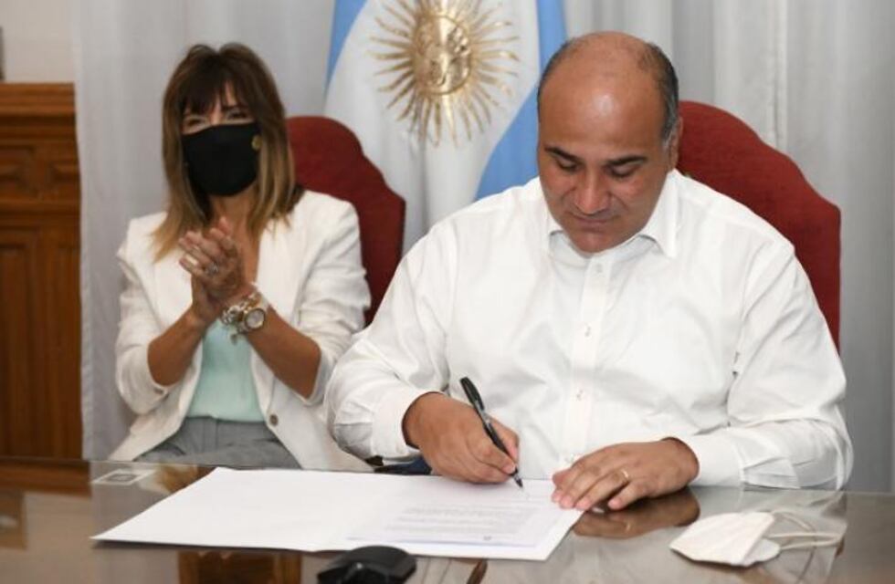 El gobernador Juan Manzur rubricó un convenio con Nación para un uso más equitativo del suelo urbano