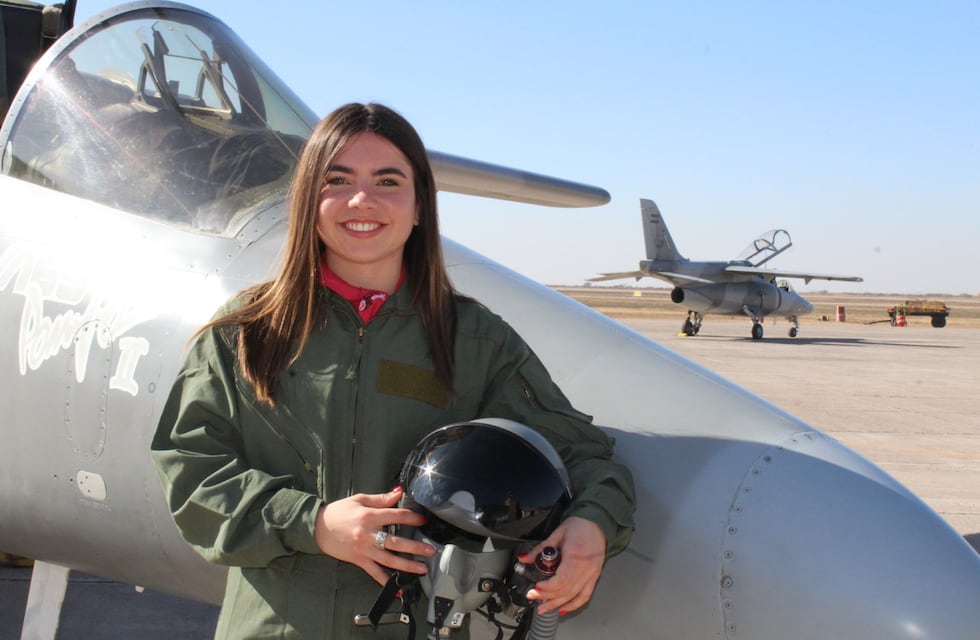Vuelo real en la IV Brigada: inolvidable experiencia de las Reinas de la Vendimia sobrevolando Mendoza