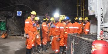 Trabajadores mineros de El Aguilar (Jujuy) aguardan definiciones acerca de su futuro laboral.