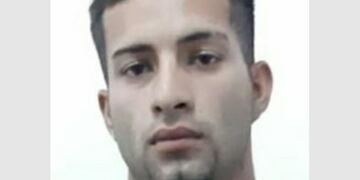 Emerson Adán Salinas se escapó de la comisaría 32, de Las Casuarinas. Su madre le pide que no se entregue.