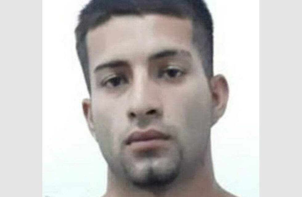 Se escapó de la comisaría y su madre le ruega que no se entregue a la Policía