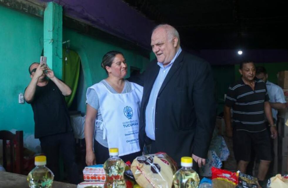 Entrega de Módulos Alimentarios con un toque navideño