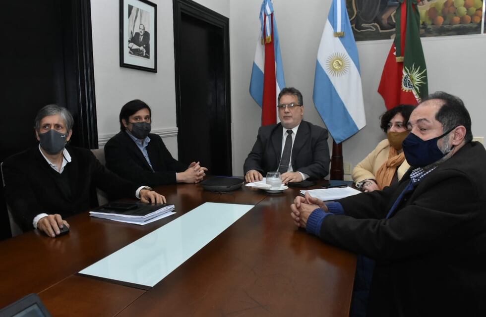 Francolini anunció ayudas fiscales para comercios afectados por la pandemia