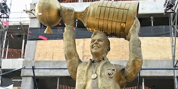 La estatua de Marcelo Gallardo que fue inaugurada. (Prensa River).