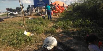 Cerca de las 18 horas empezaron a levantar los acampes en la ruta