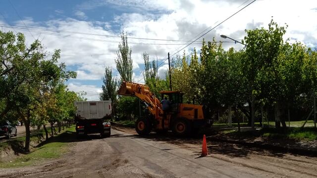 El municipio inició las tareas para asfaltar las arterias del caso urbano en El cerrito.