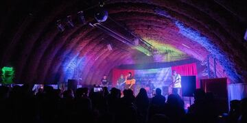La “Noche de Rock” fue un éxito en la Casa de las Juventudes